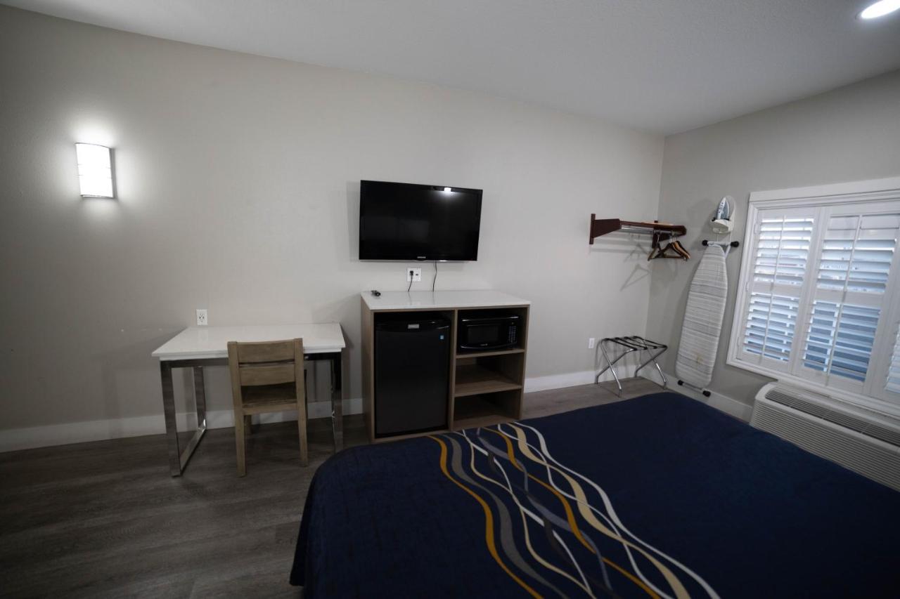 Mid City Inn & Suites Pico Rivera Εξωτερικό φωτογραφία